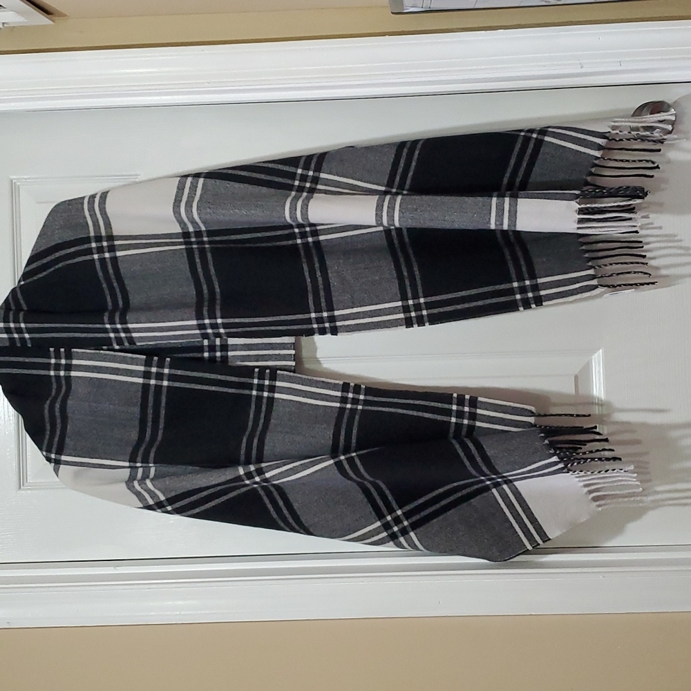 Banana republic scarf